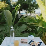 Shah Rooms&relax