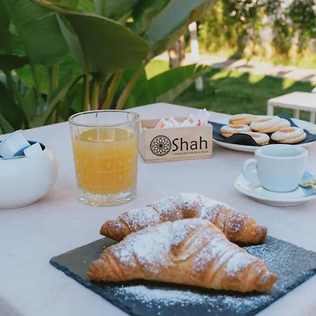 Shah Rooms&relax Konukevi Taranto