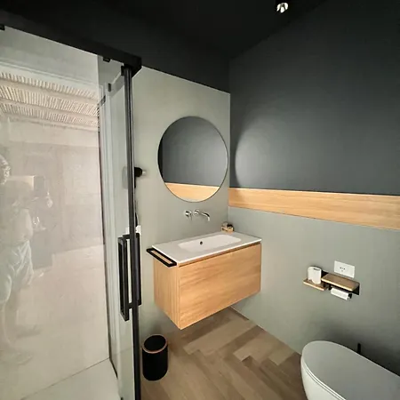 Shah Rooms&relax Taranto
